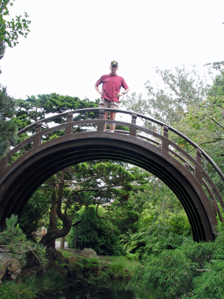 2013 09 12 SF Garden Gate Park Japanese Tea Garden high-arching Drum (Moon) Bridge (2)