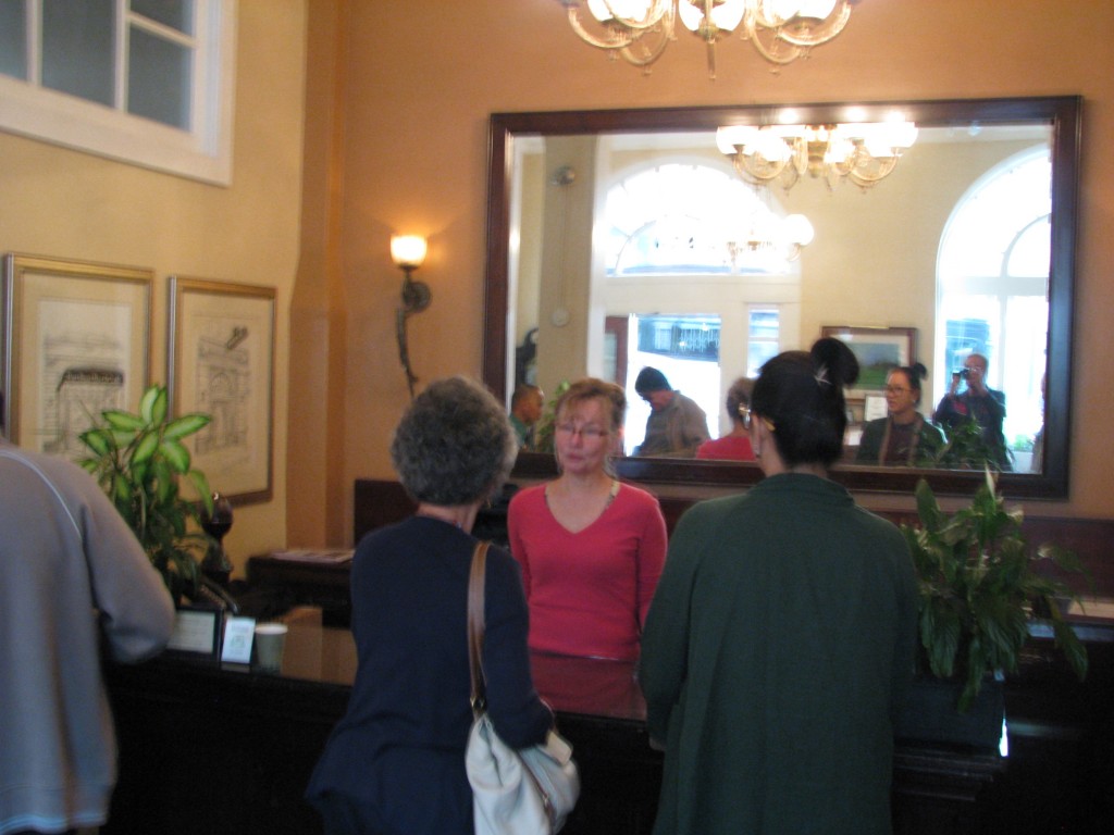 2013 09 10 SF Andrews Hotel Lobby (4)