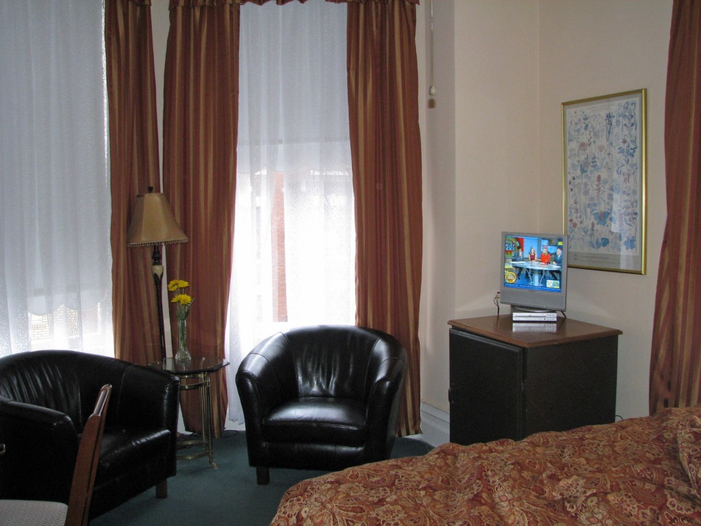 2013 09 10 SF Andrews Hotel Room
