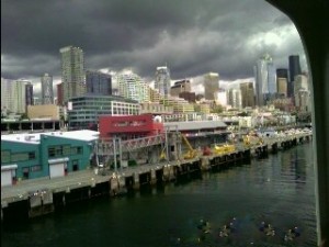2007 06 16 NCL Star Alaska Seatle Skyline dark clouds (2)