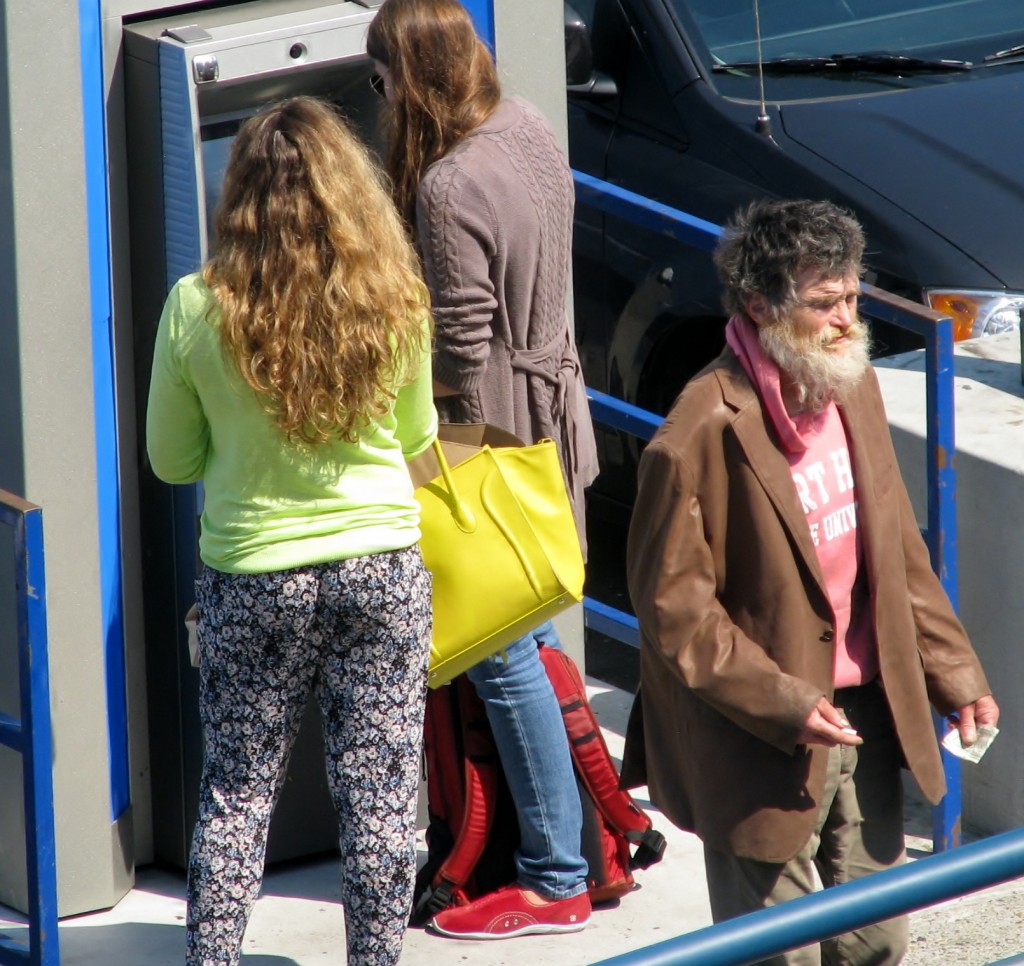 2013 09 09 SF Homeless Fishermen's Wharf (2)