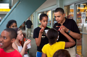 2013 11 01 Hawaii Kailua Island Snow Shaved Ice Obama 3