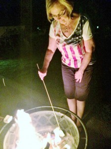 2014 07 04 Fire Pit Marshmellows Dee (1)