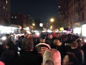 2015 11 25 New York Macy's Giant Balloon Inflation In Line