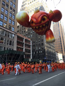 Eruptor from Skylanders is back and glowing with joy to be in his second parade... you can tell by his 25 ft smile! high as 3 story building, wide as 7 taxi cabs, long as 8 bicycles, 90 Handlers