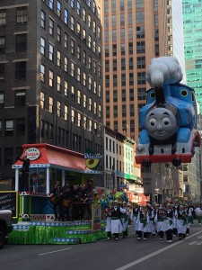 2015 11 26 New York Macy's Thanksgiving Day Parade Daughtry & Thomas the Tank Engine
