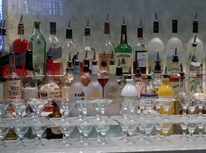 2015 11 30 NCL Breakaway E Caribbean Shakers Cocktail Bar Martini Tasting (1)