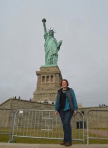 2015-11-28-new-york-statue-of-liberty-holan