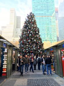 2015-12-11-new-york-bryant-park-bank-of-america-winter-village