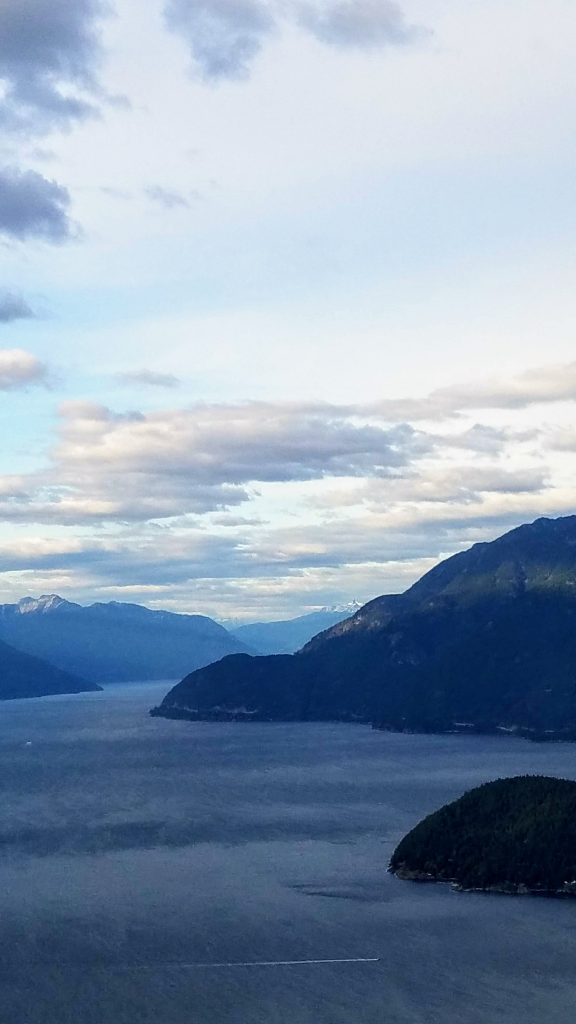 This image has an empty alt attribute; its file name is 2019-09-29-Vancouver-Burrand-Inlet-21-576x1024.jpg
