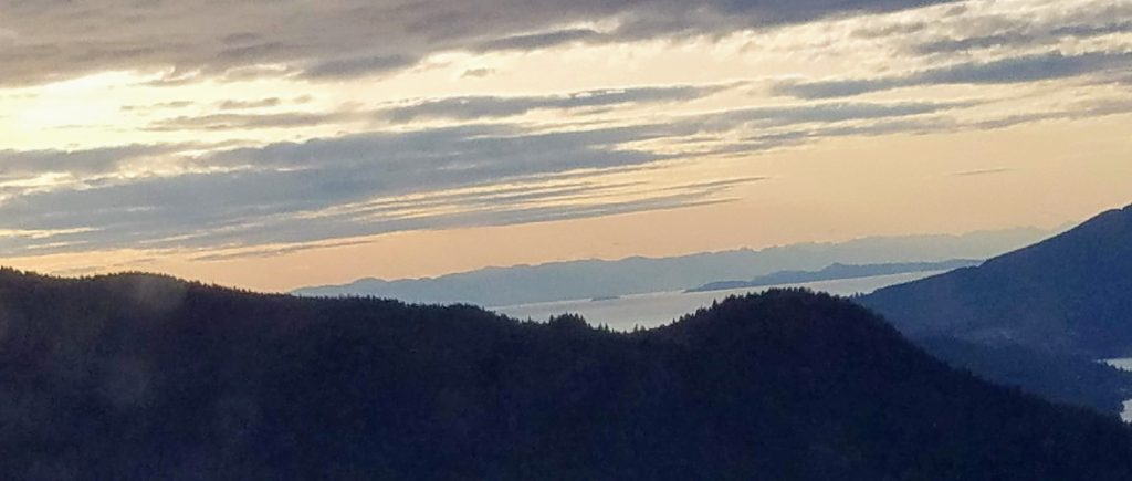 This image has an empty alt attribute; its file name is 2019-09-29-Vancouver-Burrand-Inlet-26-1024x435.jpg