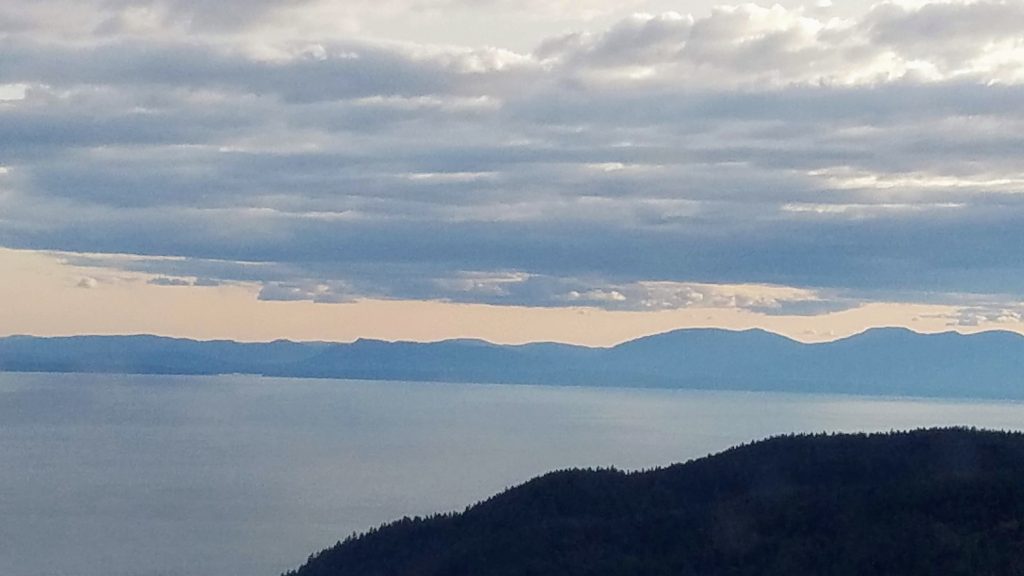 This image has an empty alt attribute; its file name is 2019-09-29-Vancouver-Burrand-Inlet-28-1024x576.jpg